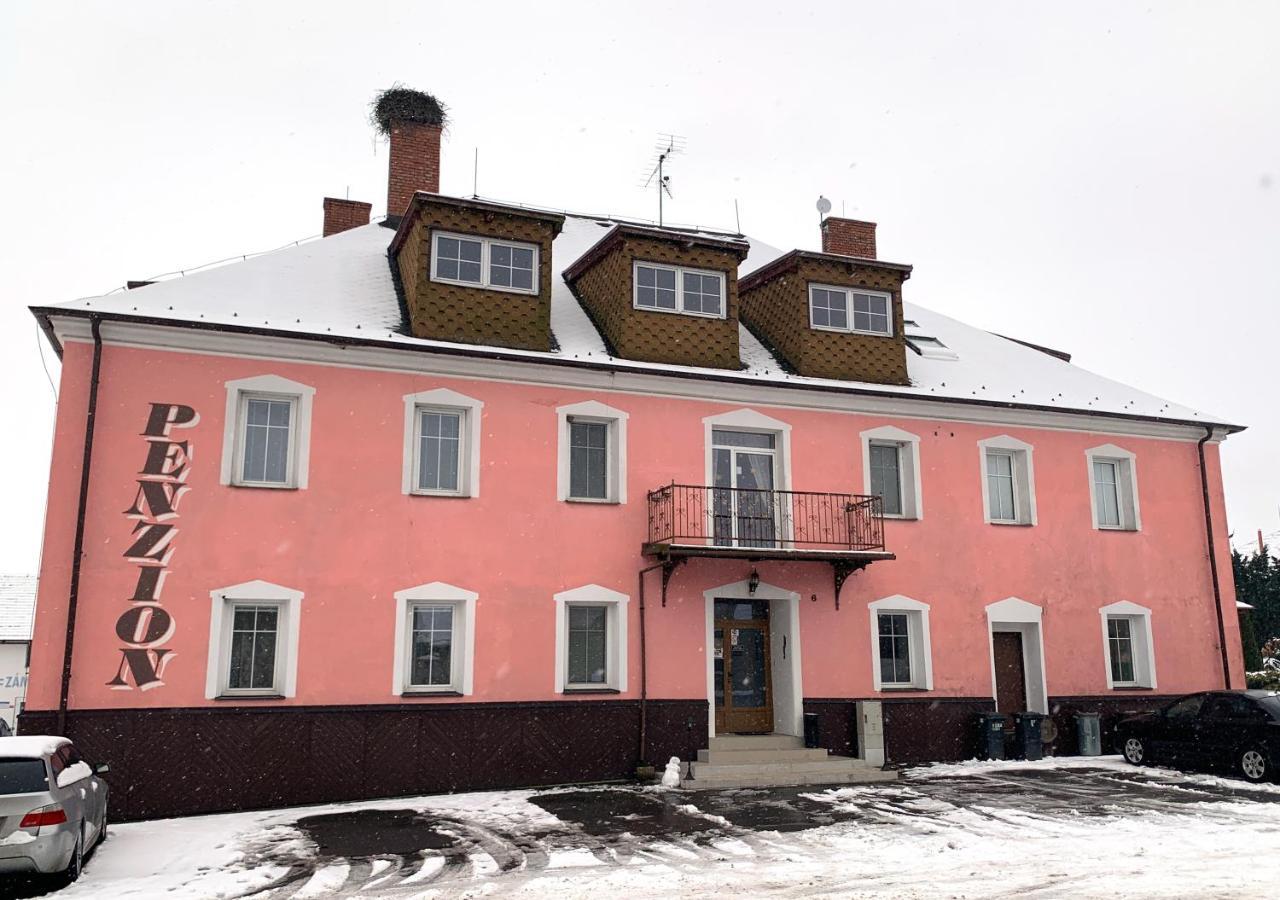 Penzion Mlynicky Dvur Červená Voda Eksteriør bilde